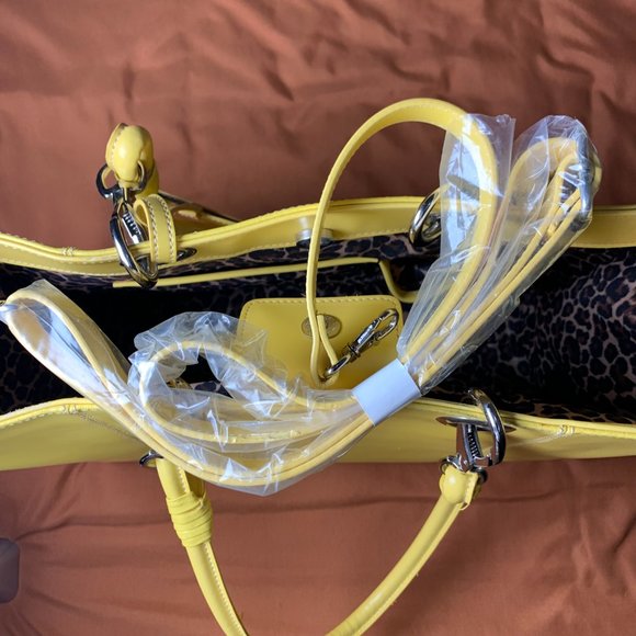 Wilson's Leather Yellow Tote Bag with Leopard Print Interior - Picture 10 of 11